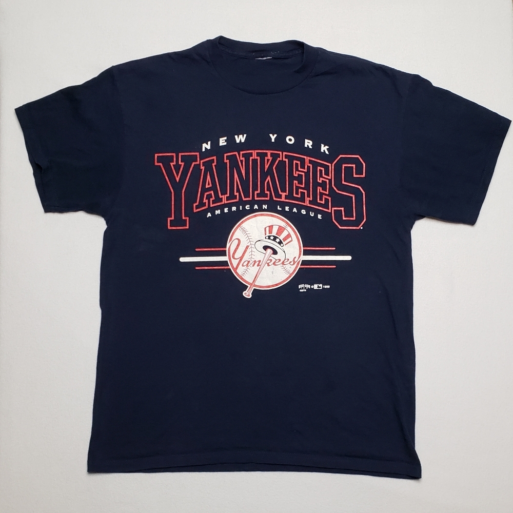 Vintage 90s NY Yankees graphic MLB tee shirt